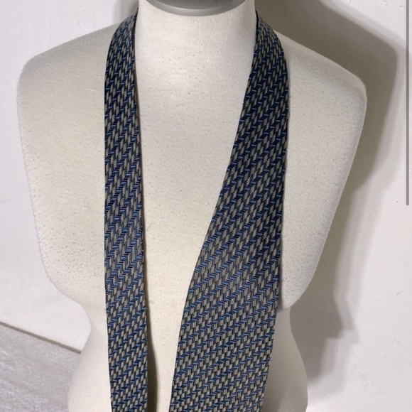 Vintage Giorgio Armani Silk Tie - Picture 2 of 8